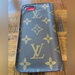 Louis Vuitton Monogram iPhone 7/8 Holder‎